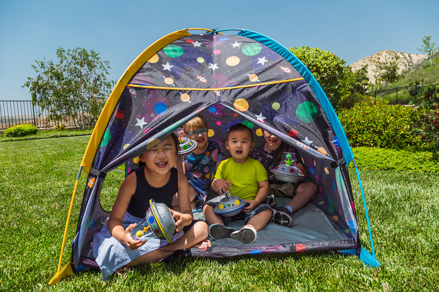 Galaxy With Glow n’ The Dark Stars Play Tent