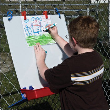 Outdoor Fence Easel