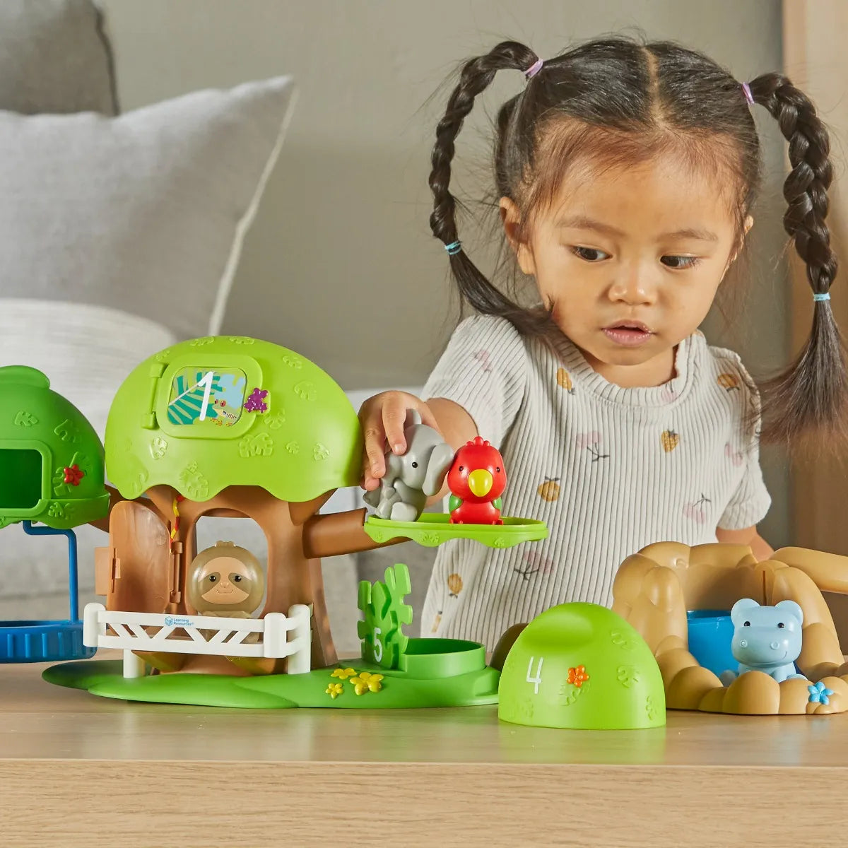 Peeksville™ Jungle Safari Playset