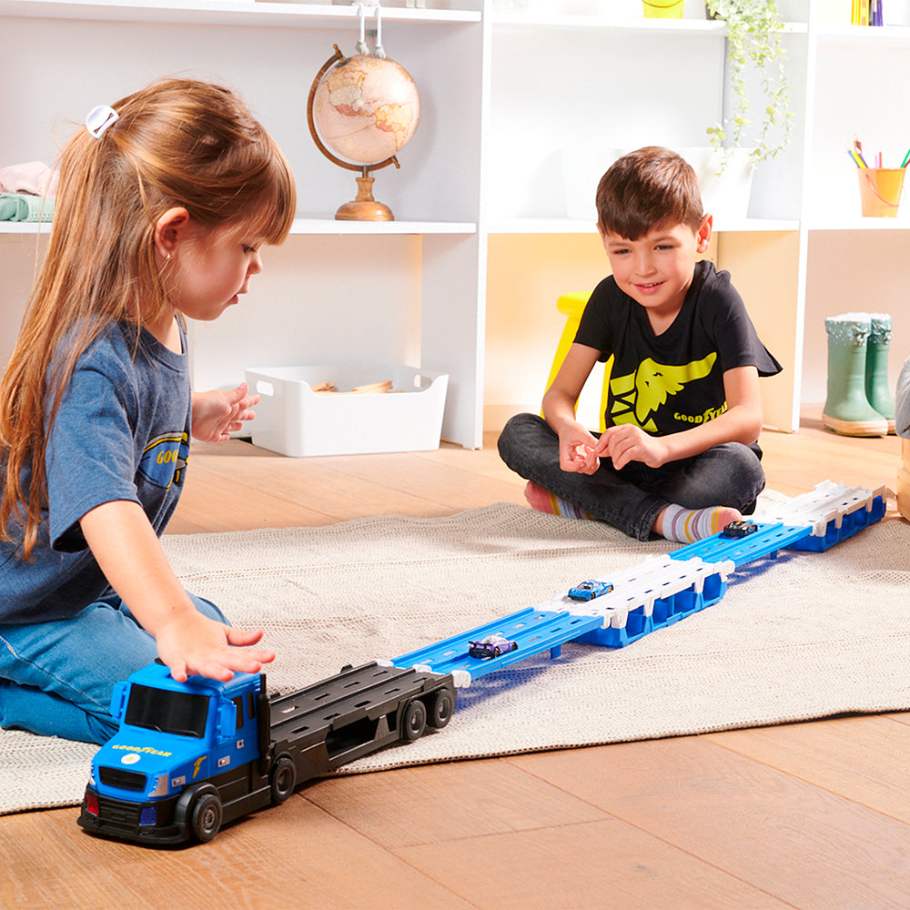 Mega Car Transporter Race Track