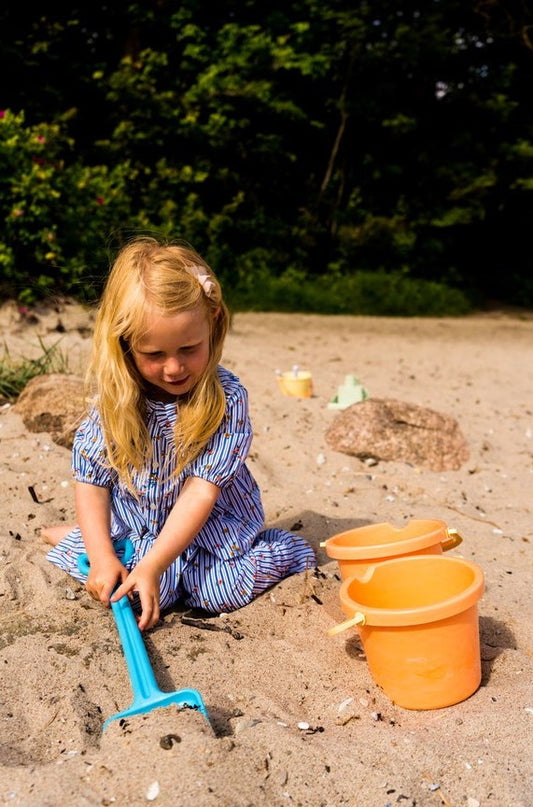 Classic Pastel Shovel - Recycled Plastic