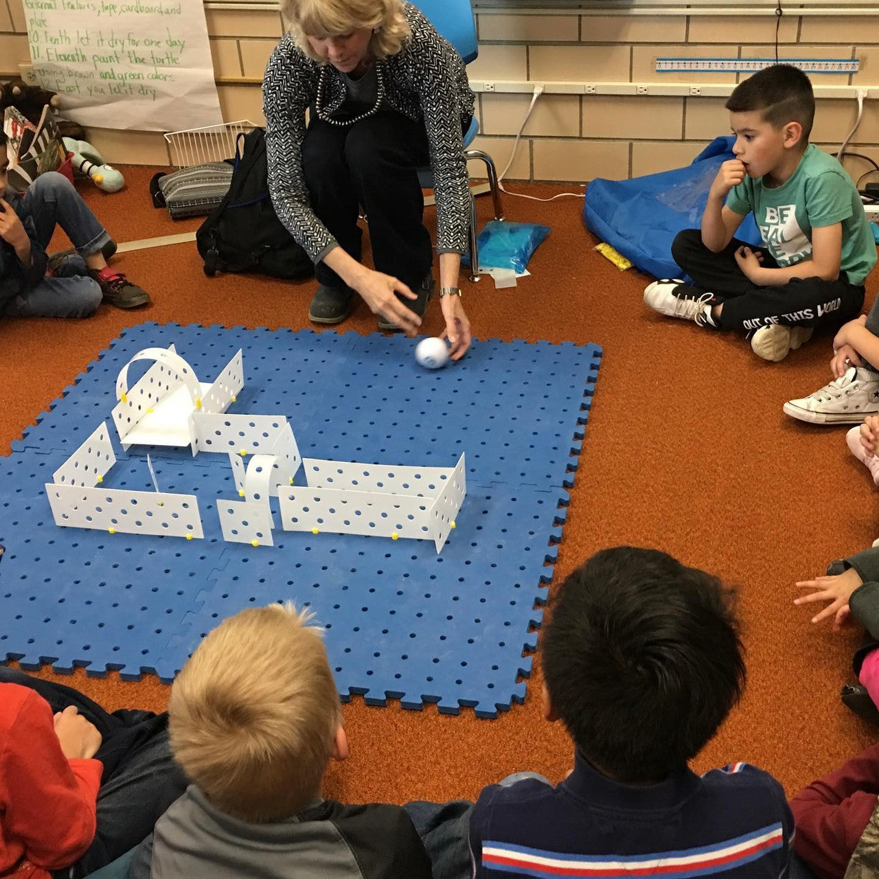 Kinazium: A Robotics Playground & STEM Construction Set