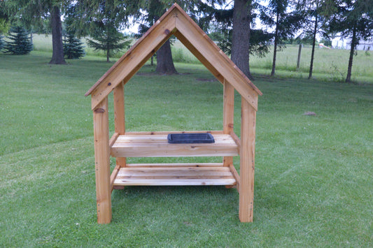 Cabana with Mud Table