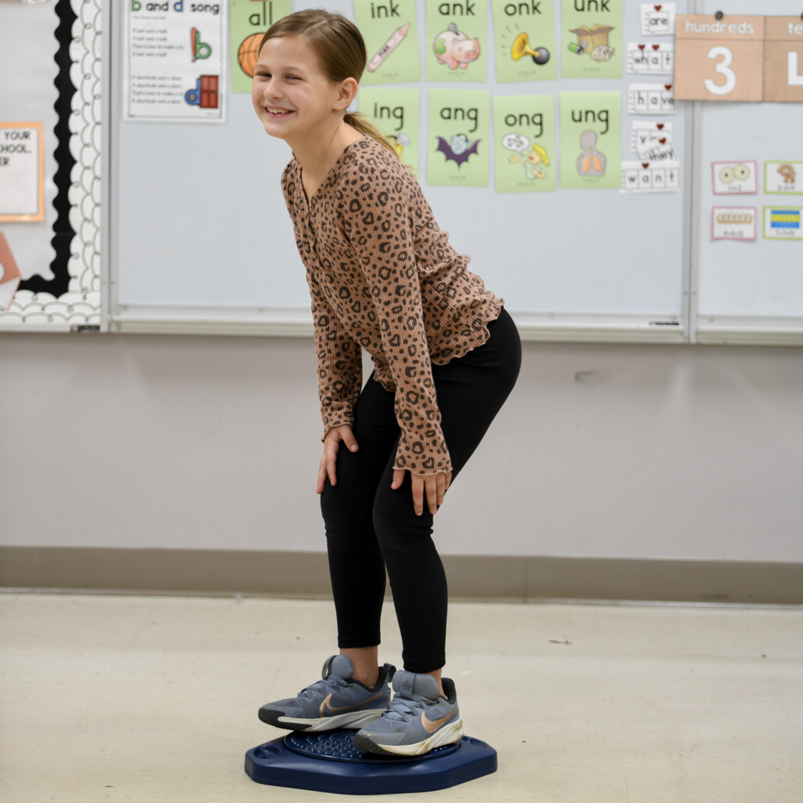 Stand & Twist Rotating Disk for Elementary/ Middle/ High School Kids