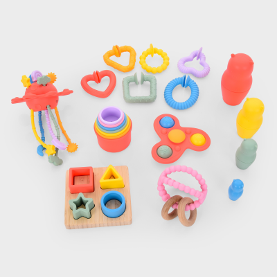 SiliSoft Activity Set - Rainbow - 25 Pieces