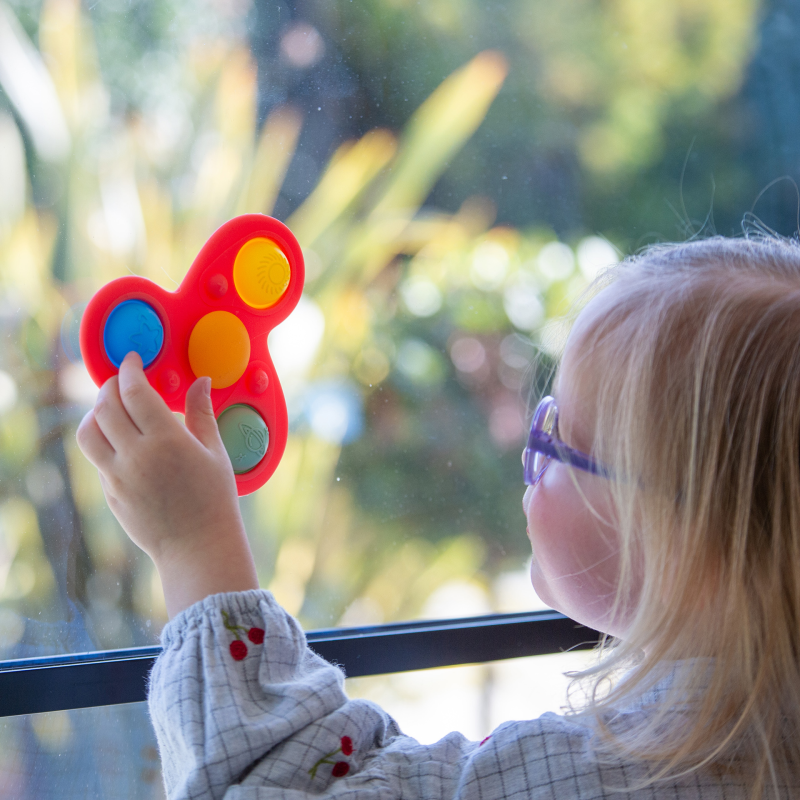 SiliSoft Jumbo Spinner - Rainbow